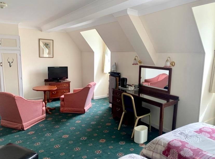 Lochalsh Hotel With Views To The Beautiful Isle Of Skye Kyle of Lochalsh Eksteriør bilde